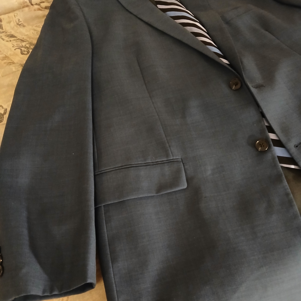 Men's Suit Jackets.